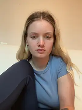 Snapshot of mariemelissah chatting on 18, 3, 2025 mariemelissah online show from 18, 3, 2025