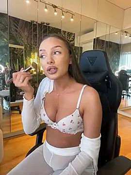 MileySin1111 online show from 11, 2, 2026