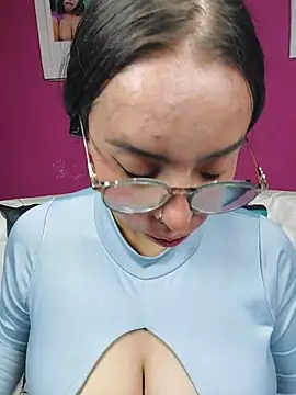 valentina swallow online show from 22, 7, 2026