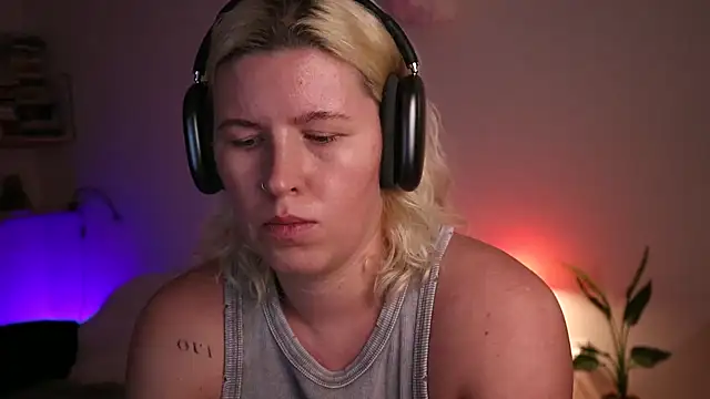 Snapshot of moonamii chatting on 30, 1, 2025 moonamii online show from 30, 1, 2025