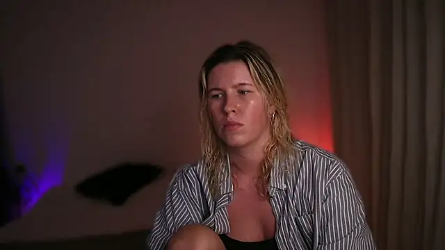 Snapshot of moonamii chatting on 9, 9, 2025 moonamii online show from 9, 9, 2025