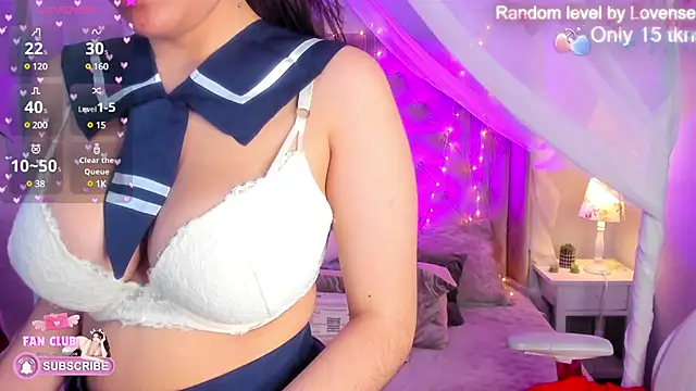 Ellie Jhonson   online show from 4, 1, 2025