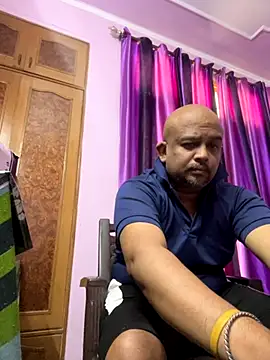 Dick 6inches online show from 20, 10, 2025