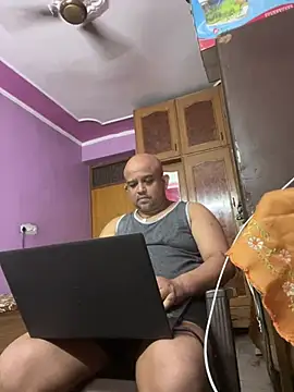 Dick 6inches online show from 14, 7, 2026