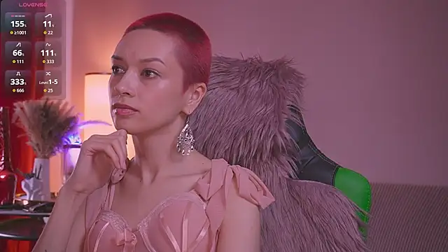 VivianLy  online show from 29, 5, 2026