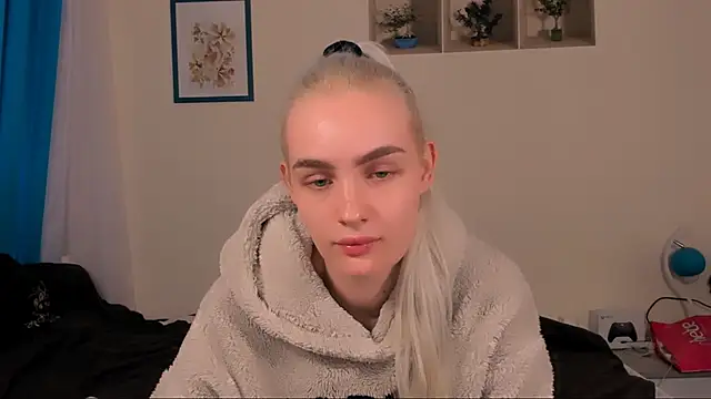 Snapshot of OliviaKisss chatting on 25, 4, 2026 OliviaKisss online show from 25, 4, 2026