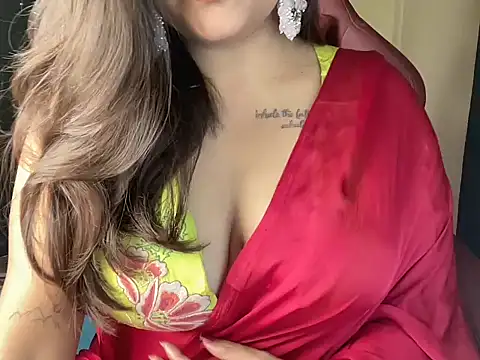 Snapshot of shanayaaa_1 chatting on 6, 2, 2025 shanayaaa 1 online show from 6, 2, 2025