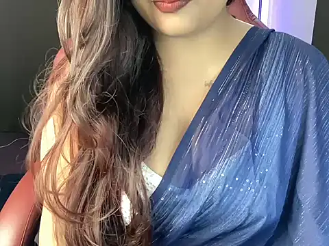 Snapshot of shanayaaa_1 chatting on 19, 9, 2025 shanayaaa 1 online show from 19, 9, 2025