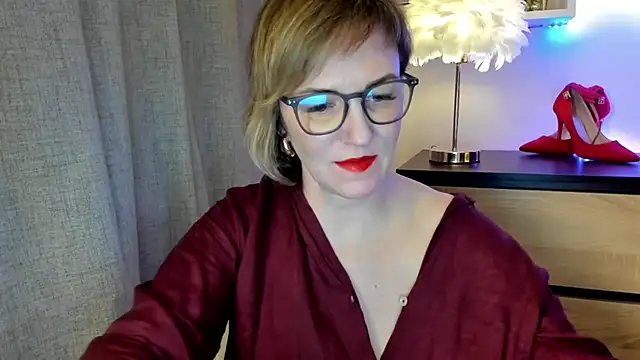 feliziaDesire online show from 22, 10, 2025