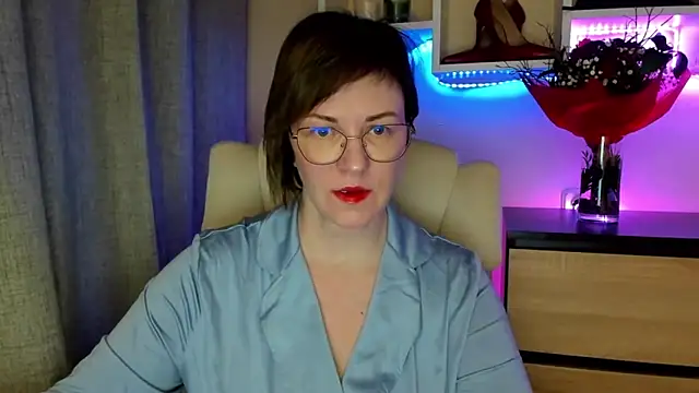 feliziaDesire online show from 18, 2, 2026