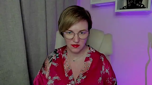 feliziaDesire online show from 13, 7, 2026