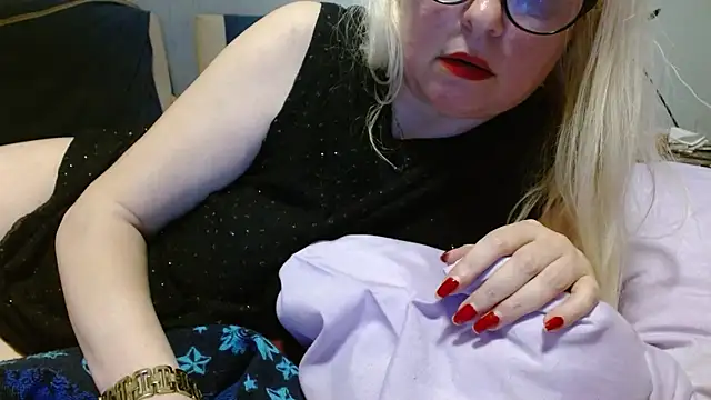 martachatte online show from 30, 4, 2026
