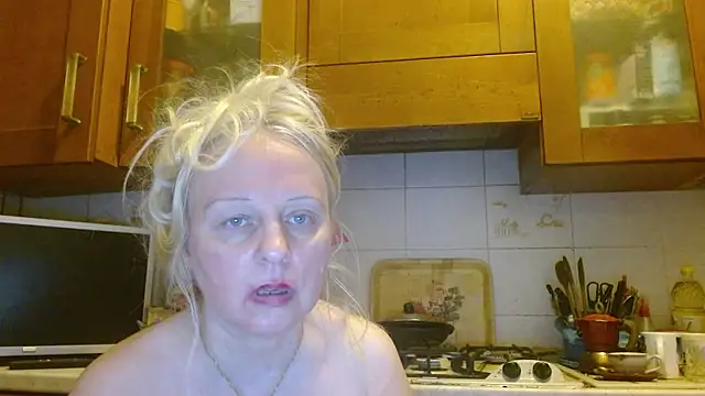 Snapshot of martachatte chatting on 26, 7, 2026 martachatte online show from 26, 7, 2026