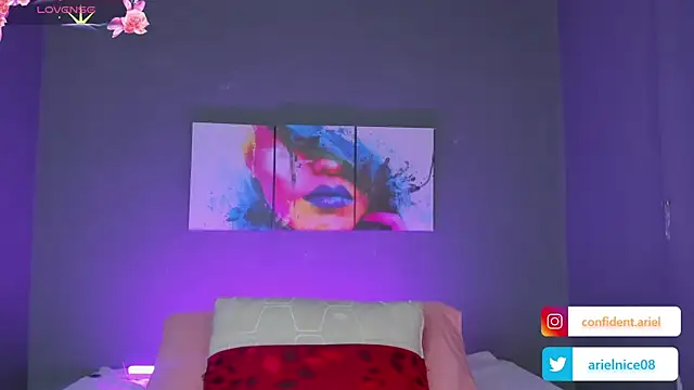 Snapshot of ariel35 chatting on 1, 3, 2025 ariel35 online show from 1, 3, 2025