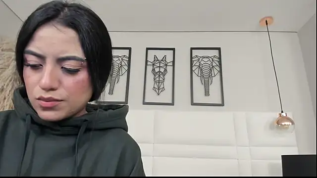 Rebeca jones online show from 30, 9, 2025