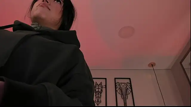 Rebeca jones online show from 1, 10, 2025