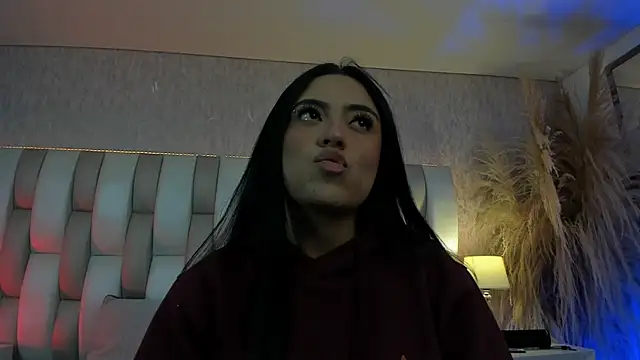 Snapshot of Rebeca_jones chatting on 15, 7, 2026 Rebeca jones online show from 15, 7, 2026