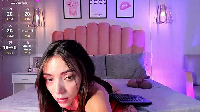 Ashleyy piink online show from 3, 5, 2026