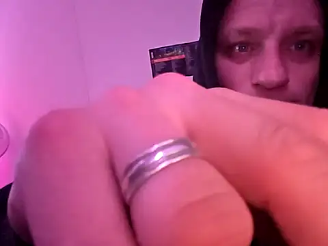 FragileSoftener online show from 24, 3, 2026