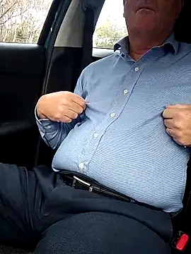 stiffandlubedxh online show from 4, 11, 2025