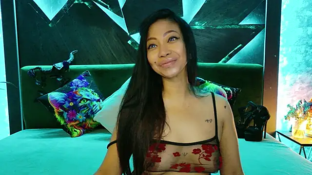 ElyaQuinn online show from 4, 5, 2026