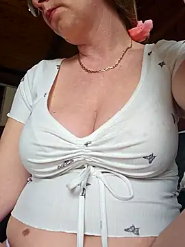 Snapshot of Pitufina_love chatting on 13, 3, 2025 Pitufina love online show from 13, 3, 2025