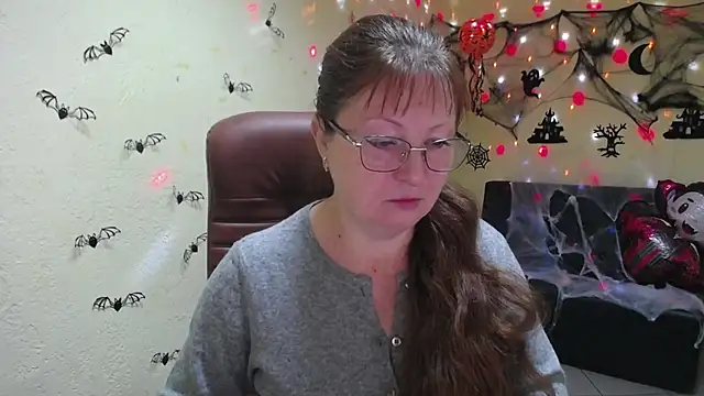 VanessaHotts online show from 23, 10, 2025