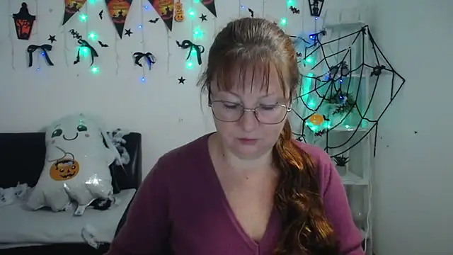 VanessaHotts online show from 27, 10, 2025