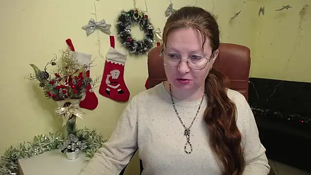 VanessaHotts online show from 3, 12, 2025