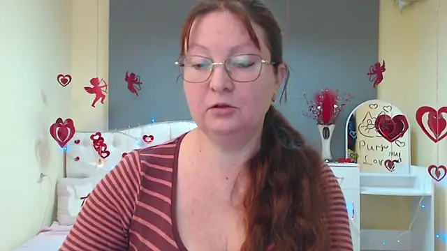 VanessaHotts online show from 10, 2, 2026