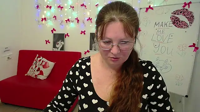 VanessaHotts online show from 2, 3, 2026