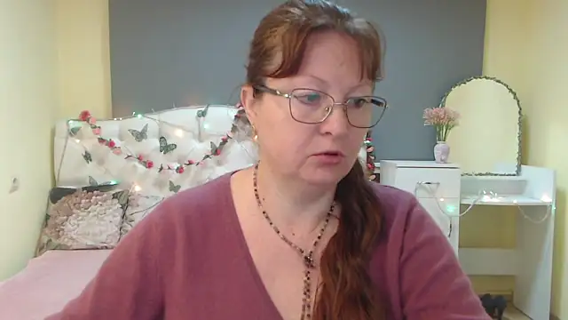 VanessaHotts online show from 17, 4, 2026