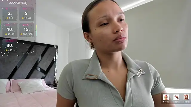 AnnieAndStefan online show from 25, 7, 2026