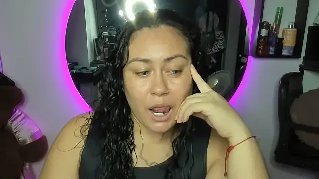 AliceFox Milf online show from 20, 4, 2026