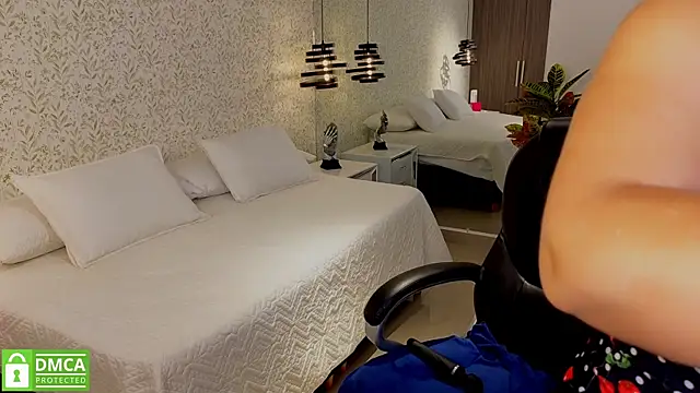 Snapshot of ELA_PS chatting on 30, 9, 2025 ELA PS online show from 30, 9, 2025