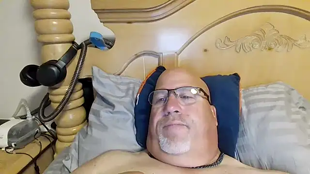 Bigbear0563 online show from 25, 6, 2026