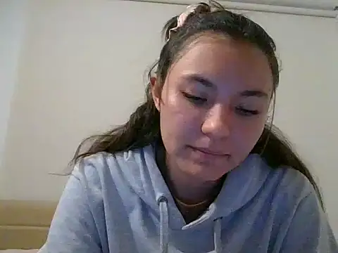 Snapshot of _andygirl chatting on 8, 4, 2026 andygirl online show from 8, 4, 2026