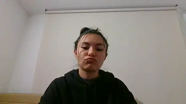 Snapshot of _andygirl chatting on 5, 5, 2026 andygirl online show from 5, 5, 2026