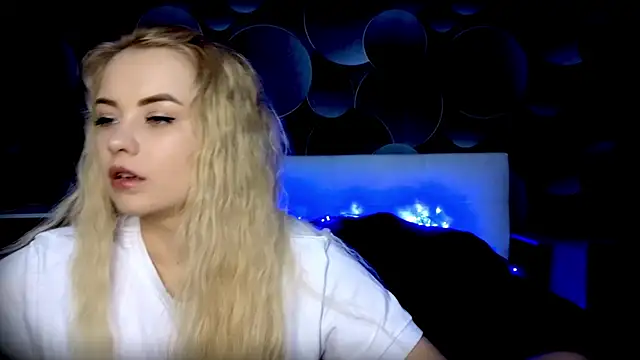 StephanieSweety online show from 13, 11, 2025