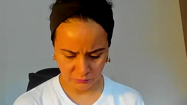 Snapshot of Sami_Hotie1 chatting on 1, 11, 2025 Sami Hotie1 online show from 1, 11, 2025