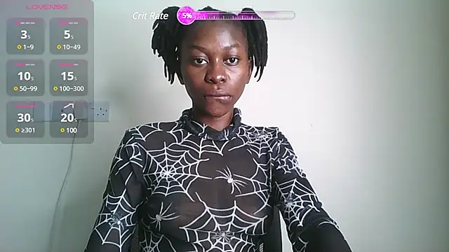 Snapshot of queen_heather chatting on 8, 12, 2024 queen heather online show from 8, 12, 2024