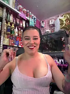 Snapshot of TamySweetness chatting on 13, 9, 2025 TamySweetness online show from 13, 9, 2025