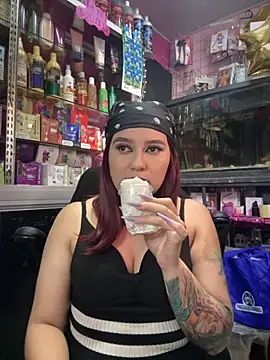 Snapshot of TamySweetness chatting on 1, 10, 2025 TamySweetness online show from 1, 10, 2025