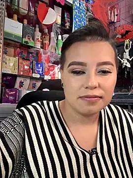 Snapshot of TamySweetness chatting on 16, 10, 2025 TamySweetness online show from 16, 10, 2025