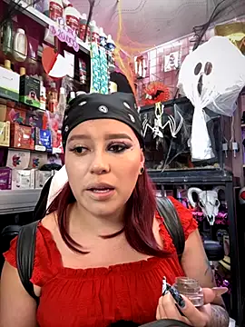 Snapshot of TamySweetness chatting on 26, 10, 2025 TamySweetness online show from 26, 10, 2025