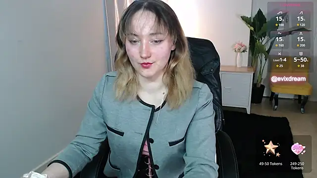 Crystal-dreamt online show from 2, 5, 2026