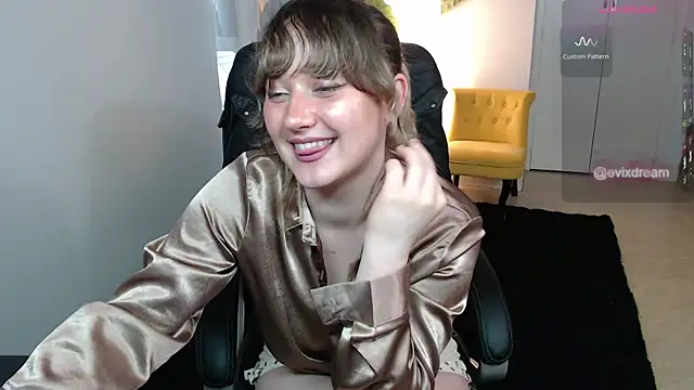 Crystal-dreamt online show from 5, 8, 2026