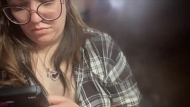 Snapshot of spunlikecottoncandy chatting on 19, 2, 2025 spunlikecottoncandy online show from 19, 2, 2025