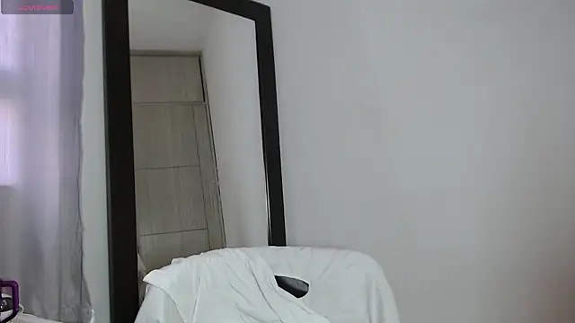 Snapshot of cristal_sexybody chatting on 9, 3, 2025 cristal sexybody online show from 9, 3, 2025