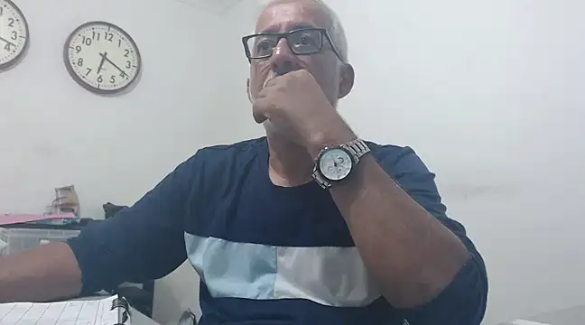 Snapshot of cenizo10124 chatting on 1, 1, 2025 cenizo10124 online show from 1, 1, 2025